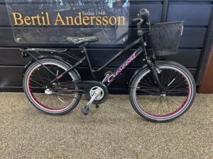 #15 CRESCENT SAGA 20" SVART
