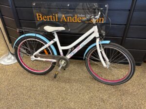 #124 Crescent Ran 3-vxl 24"